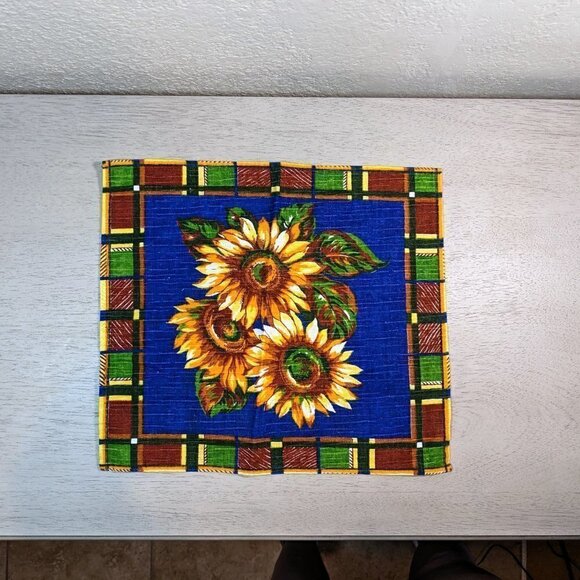 Sunflower Table Napkins with Matching Placemats Set - Picture 5 of 8